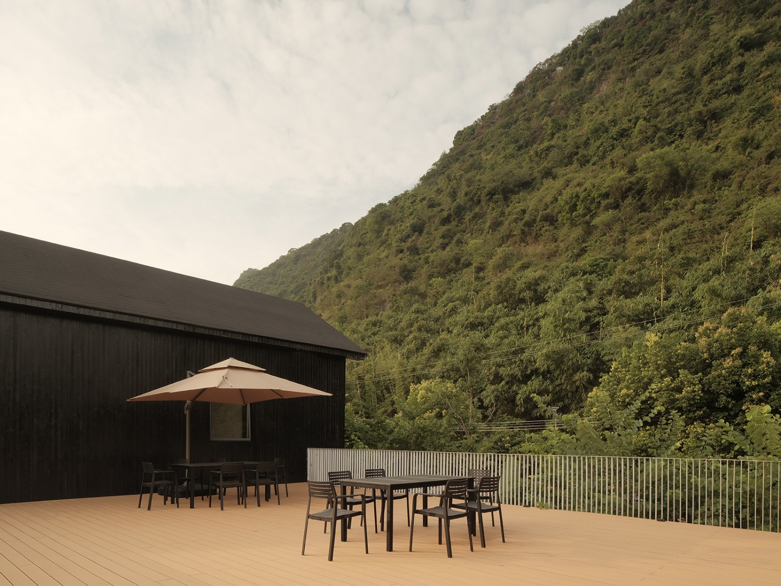 廣東英德·“八畝晴川”度假民宿設(shè)計 廣東英德·“八畝晴川”度假民宿設(shè)計